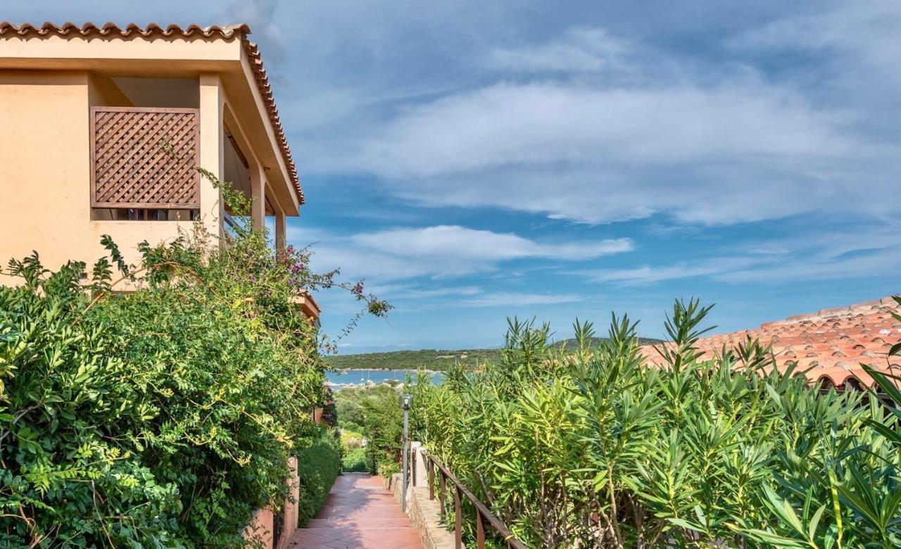 Residence A Golfo Di Marinella A 450 Mt Dal Mare Bagian luar foto