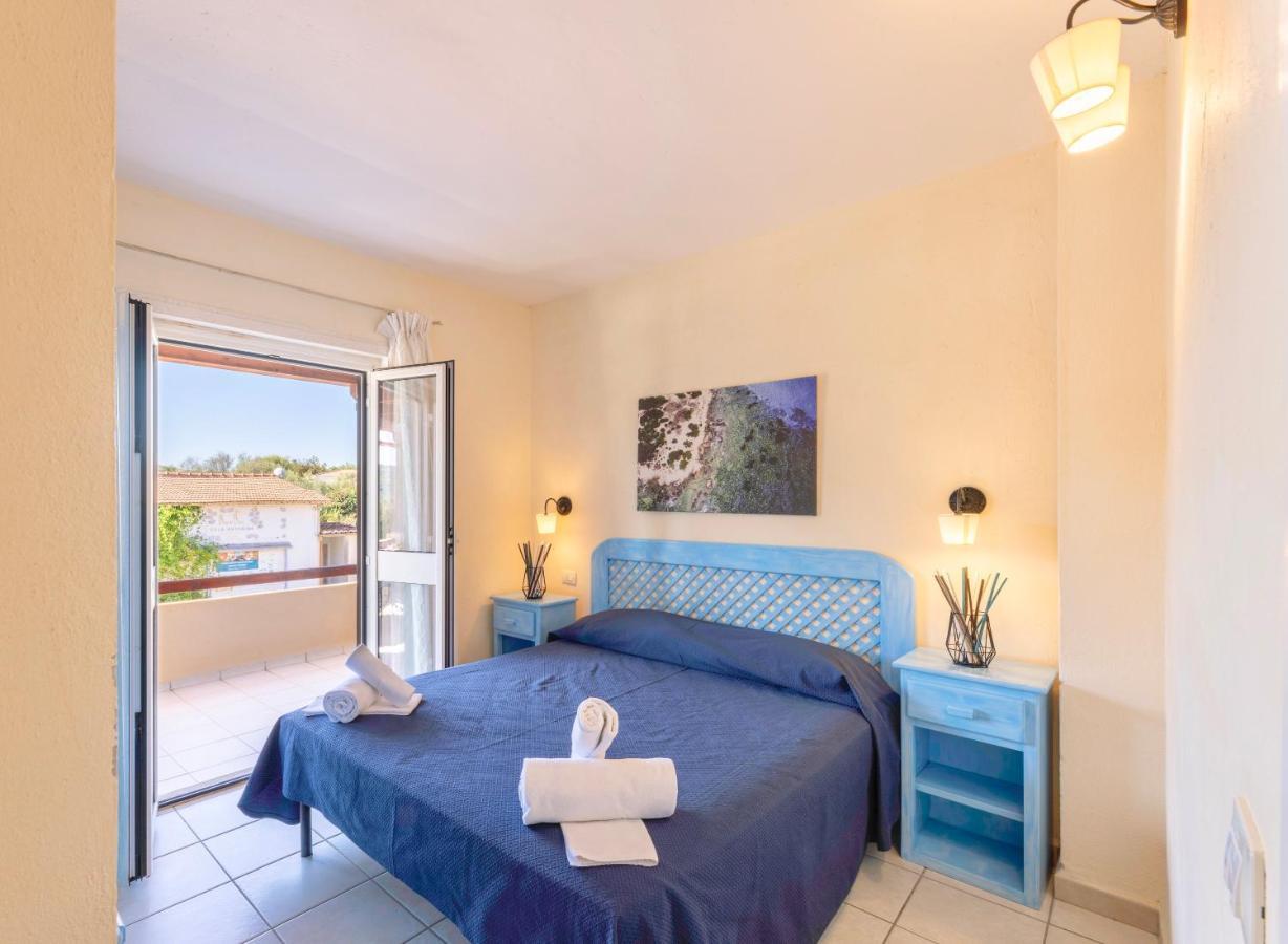 Residence A Golfo Di Marinella A 450 Mt Dal Mare Bagian luar foto