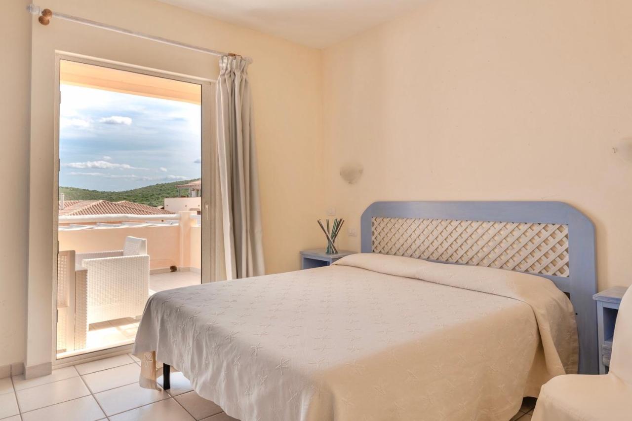Residence A Golfo Di Marinella A 450 Mt Dal Mare Bagian luar foto