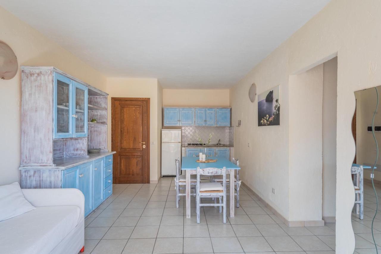 Residence A Golfo Di Marinella A 450 Mt Dal Mare Bagian luar foto