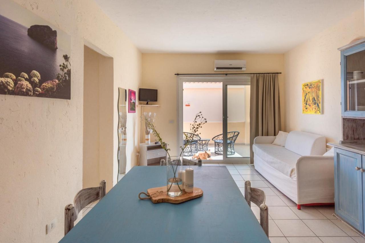 Residence A Golfo Di Marinella A 450 Mt Dal Mare Bagian luar foto